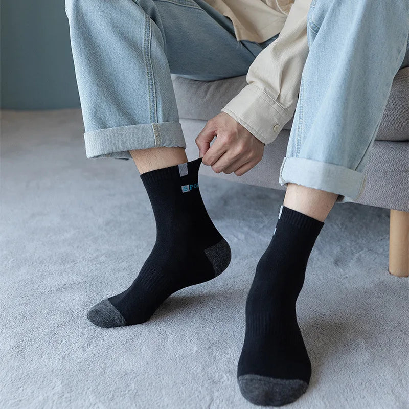 5 Paar Größe 37–43 Herren Bambusfaser Herbst Winter Herren Socken Atmungsaktive Baumwolle Sportsocke Atmungsaktive Deodorant Business Socken