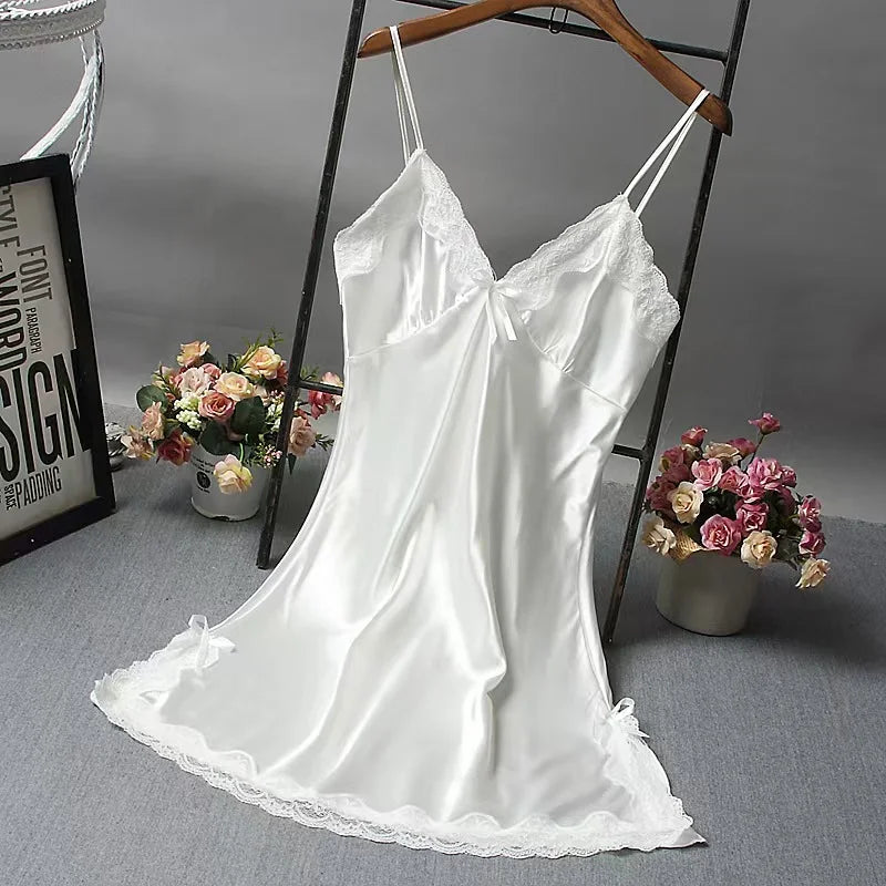 Damen Satin-Nachthemd mit Spitzenbesatz, Sexy Spaghetti-Träger Nachtwäsche, Seidig Glattes Nachthemd, Elegante Lingerie für Zuhause