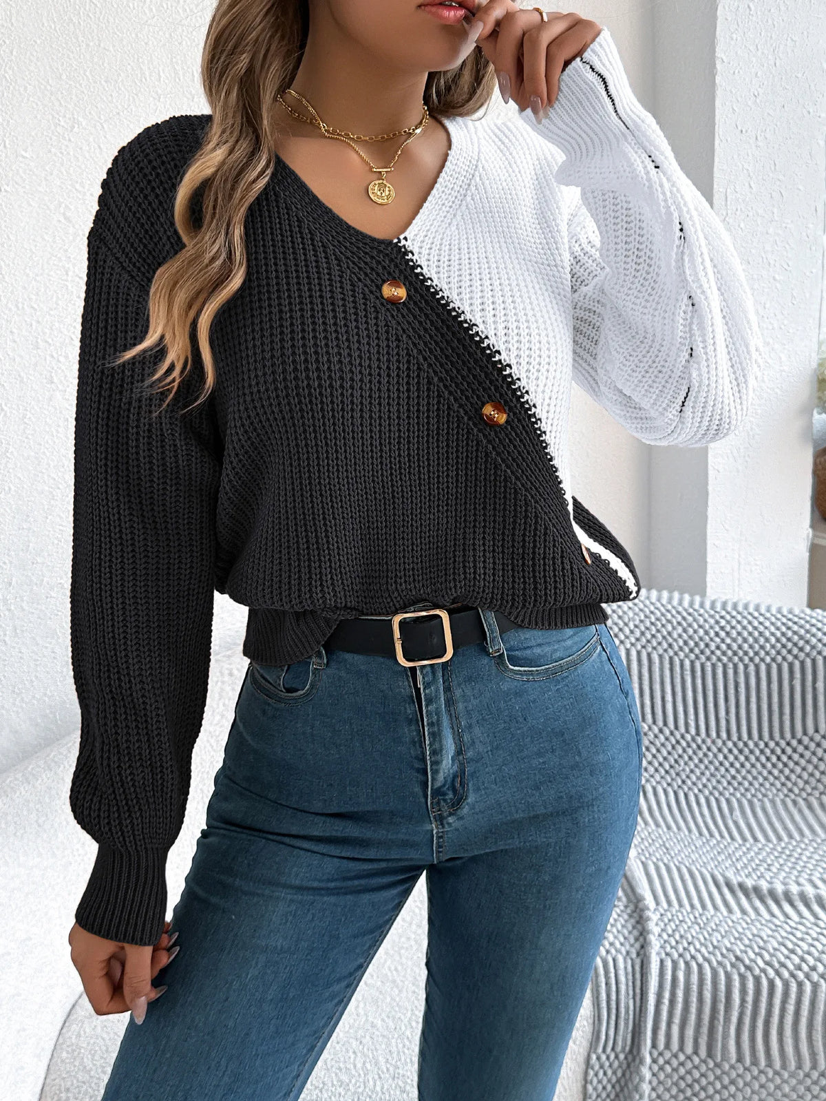 V-Ausschnitt, farbblockierender, langärmliger Strickpullover, lockerer, vielseitiger Pullover, Kazak, eleganter Pullover für Damen, Herbstmodus