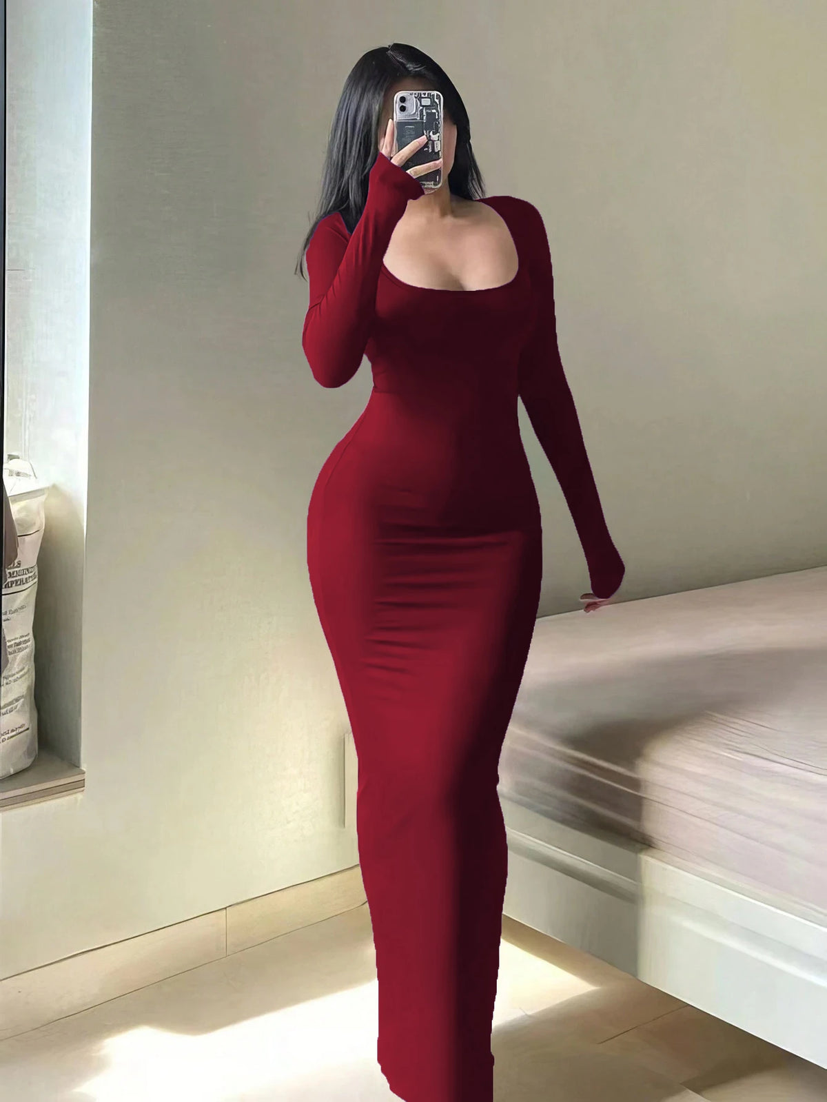Solides, langärmliges, figurbetontes Damenkleid, schickes, einfaches, minimalistisches, lässiges, modisches, langes Kleid mit U-Ausschnitt, Damenbekleidung