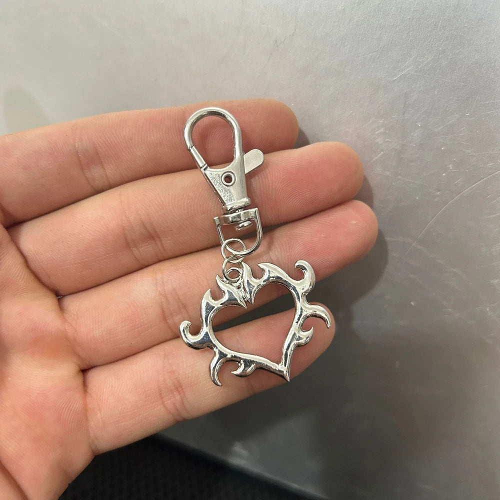 Y2k geometrische Hufeisen Nase Clip Anhänger Schlüssel bund Grunge ästhetische Feuer Herz Rucksack Liebe Charms Taschen Schlüssel anhänger