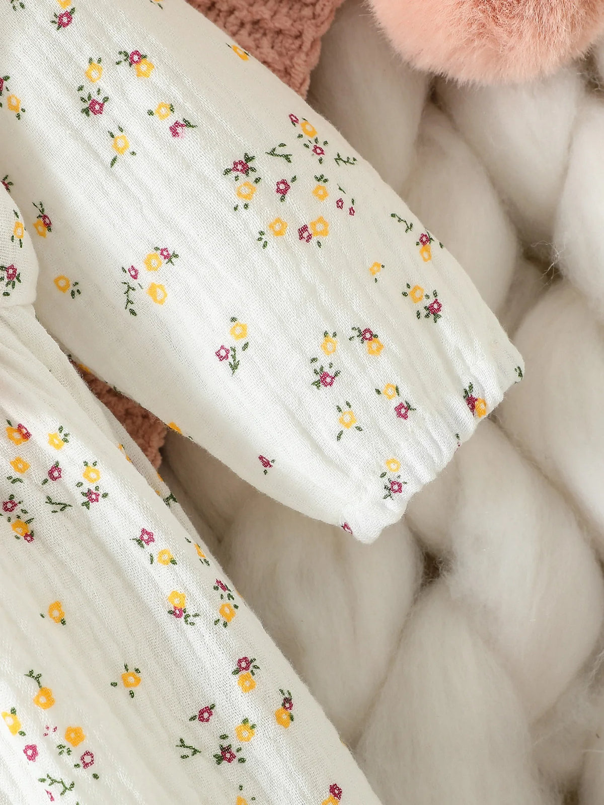 Baby-Mädchen-Overall für alle Jahreszeiten, langärmelig, mit Blumenmuster und Schleife, täglicher Overall für Neugeborene, 6 Monate Kleidung + Stirnband