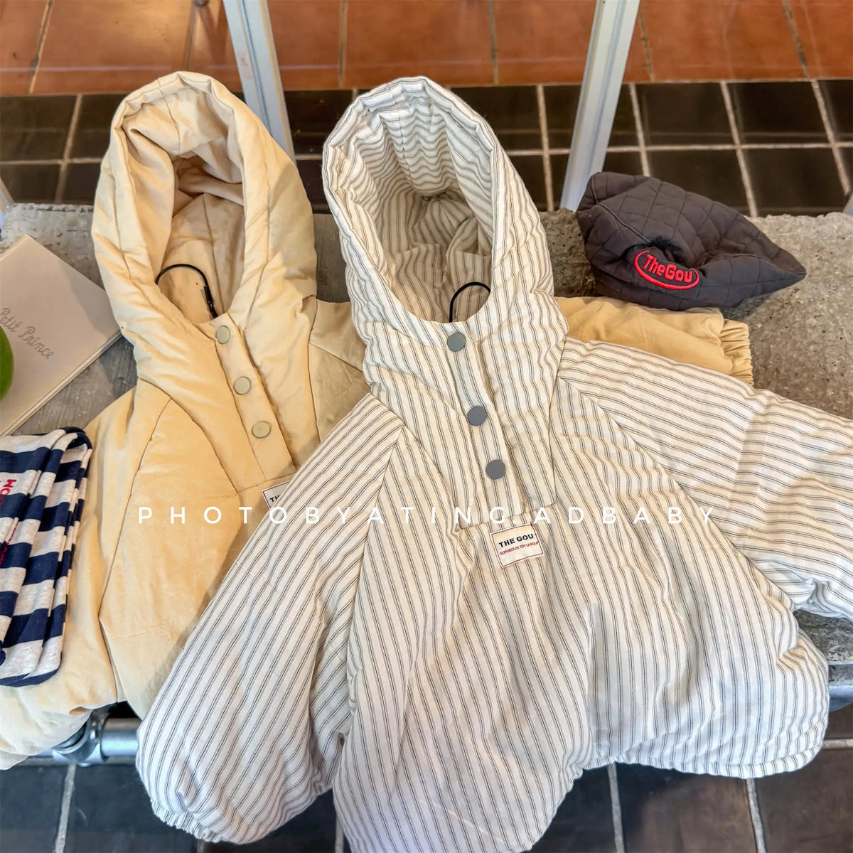 Kindermantel 2026 Winter Neuer Koreanischer Kapuzenmantel mit Wattierung Baby-Mädchen Brotjacke Oberbekleidung