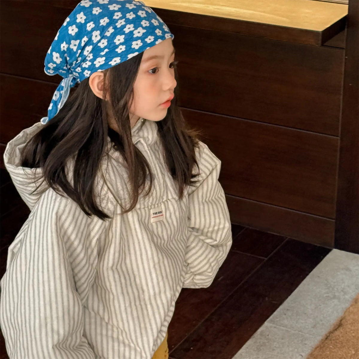 Kindermantel 2026 Winter Neuer Koreanischer Kapuzenmantel mit Wattierung Baby-Mädchen Brotjacke Oberbekleidung