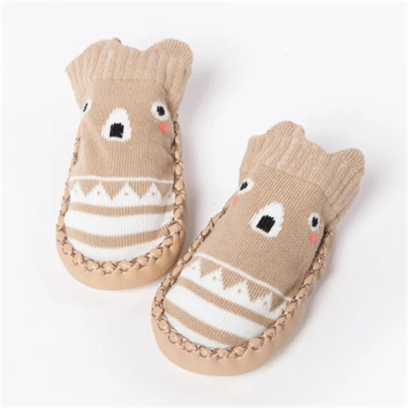 2022 mode Baby Socken Mit Gummi Sohlen Infant Socke Neugeborenen Herbst Winter Kinder Boden Socken Schuhe Anti Slip Weiche Sohle socke