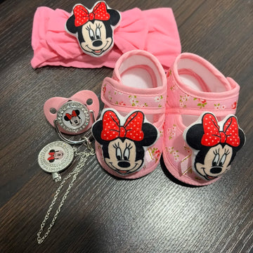 2026 Baby Kaubare Schnuller mit Cartoon-Muster, Staubschutz, Neugeborenen-Stirnband, Niedliche Schuhe, Baby-Fütterungsset 0-8M