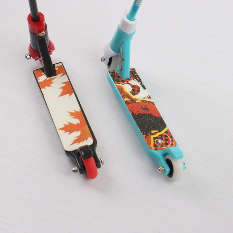 Neuheit Lustiger interaktiver Mini-Fingerroller Stunt Fingerspielzeug Skate Skate Scooter Finger Eltern-Kind-Interaktives Weihnachtsgeschenk