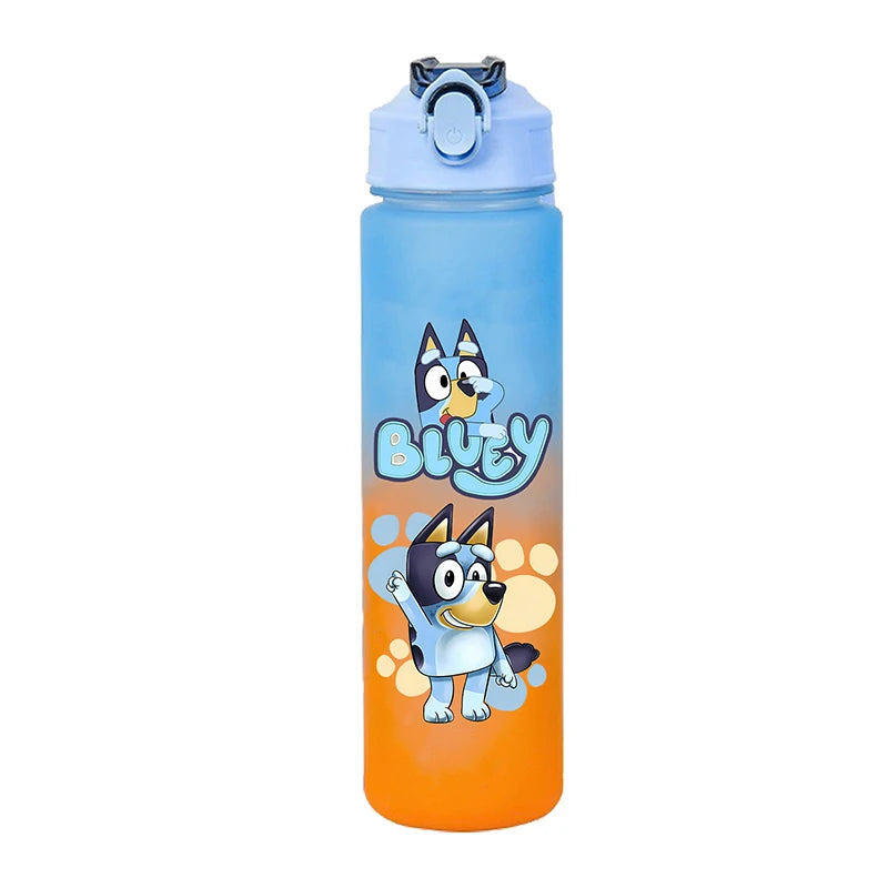 750ml Cartoon Farbverlauf Wasserflasche für Erwachsene, Niedliche Blueys Buchstaben Sport Fitness Flaschen, Outdoor Studenten Reise Trinkbecher Geschenke