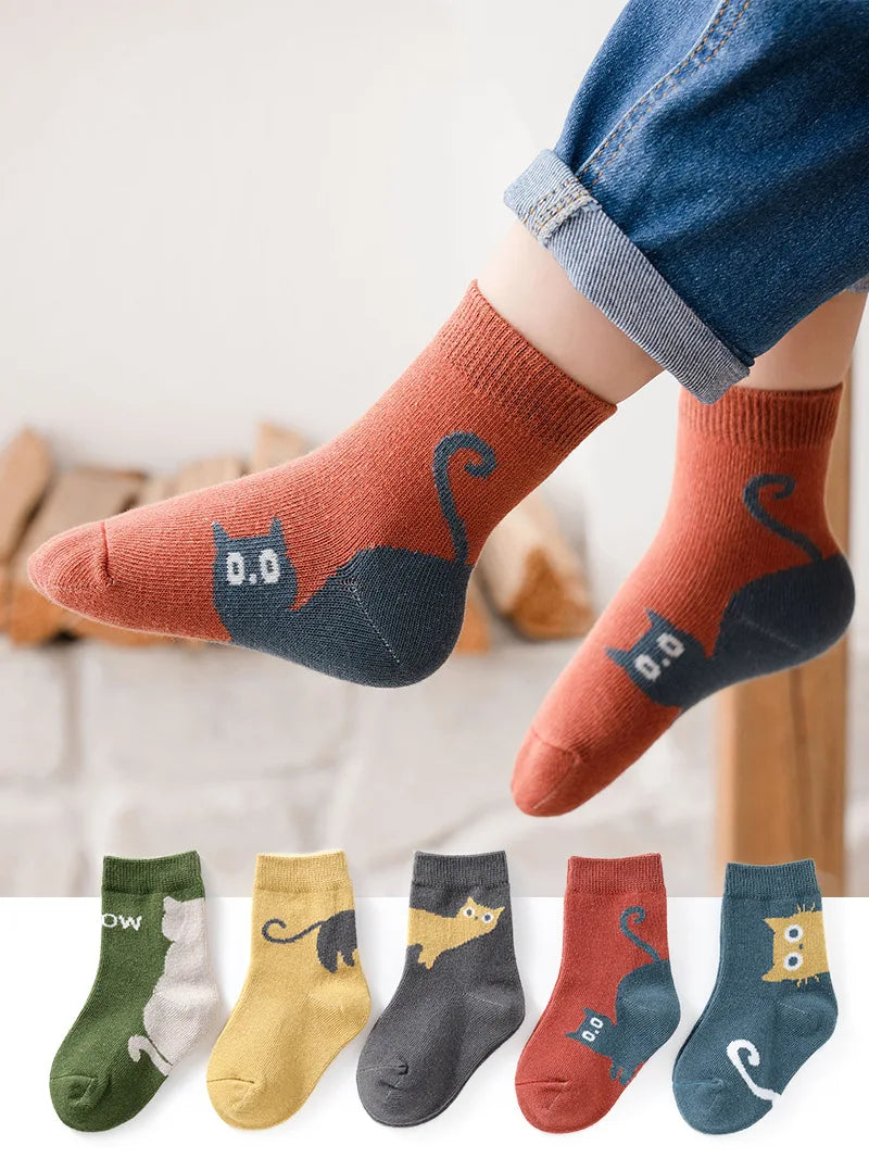 5/10 Paar Kindersocken Herbst Winter Mittellange Socken mit Cartoon-Katzenmuster Bequeme, atmungsaktive Kindersocken für Jungen und Mädchen