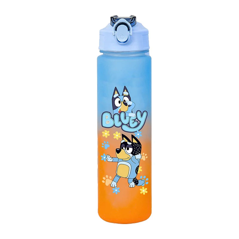 750ml Cartoon Farbverlauf Wasserflasche für Erwachsene, Niedliche Blueys Buchstaben Sport Fitness Flaschen, Outdoor Studenten Reise Trinkbecher Geschenke