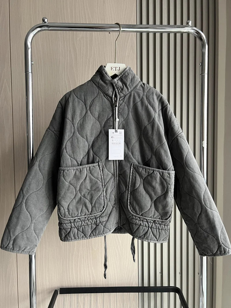 Damen Polyester Gefütterte Jacke 2026 Neuerscheinung Vintage Lenzing Rayon Hochkragen Große Tasche Dekorativer Gesteppter Mantel für Frauen