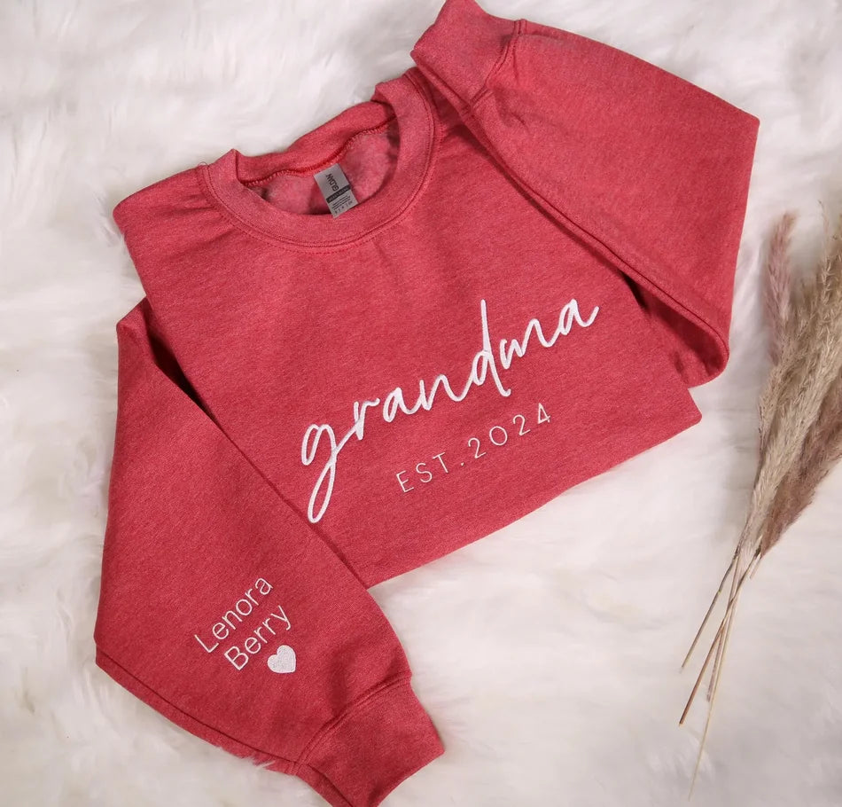 Personalisierter Grandmother Est Hoodie, Nana Outfit, Geburtstagsgeschenk für Oma, individuelles Oma besticktes Sweatshirt mit Namen