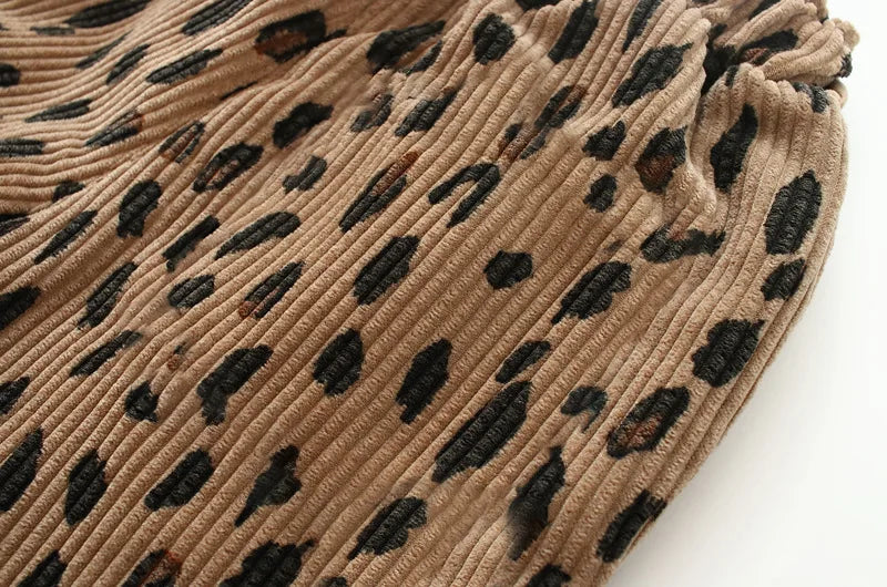 Koreanischer Stil Kleinkind Mädchen Cord Haremshose 1-8Y Leoparden-Blumendruck Herbst Winter gefütterte oder dünne Freizeithose