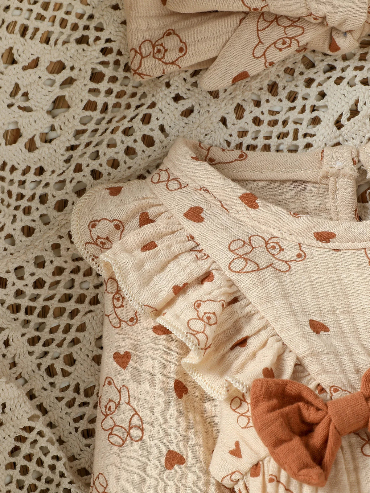 Baby-Mädchen-Overall für alle Jahreszeiten, langärmelig, mit Blumenmuster und Schleife, täglicher Overall für Neugeborene, 6 Monate Kleidung + Stirnband