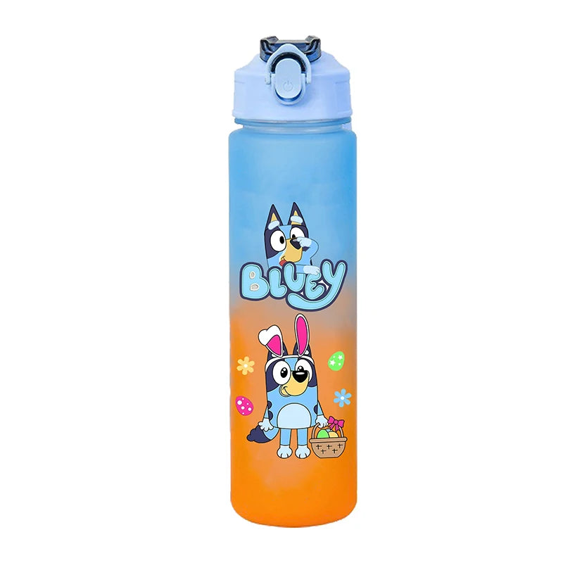 750ml Cartoon Farbverlauf Wasserflasche für Erwachsene, Niedliche Blueys Buchstaben Sport Fitness Flaschen, Outdoor Studenten Reise Trinkbecher Geschenke