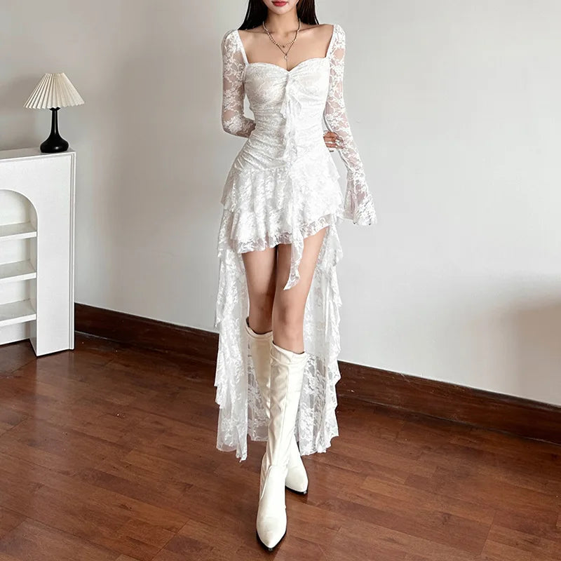 Gothic Dark Fairycore Spitzenkleid mit ausgestellten Ärmeln, eckigem Ausschnitt, A-Linie, süßes E-Girl-Kleid mit unregelmäßigem langem Saum, Cyber Y2K Party-Kleid