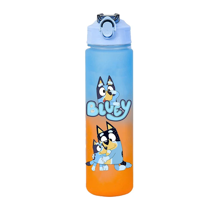 750ml Cartoon Farbverlauf Wasserflasche für Erwachsene, Niedliche Blueys Buchstaben Sport Fitness Flaschen, Outdoor Studenten Reise Trinkbecher Geschenke