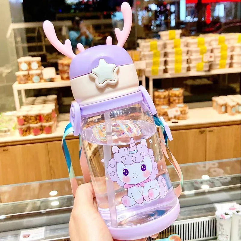 600 ml Geweih Kreative Cartoon Baby Fütterung Tassen Tragbare Kinder Sippy Tasse Auslaufsichere Wasser Flaschen kinder Drink