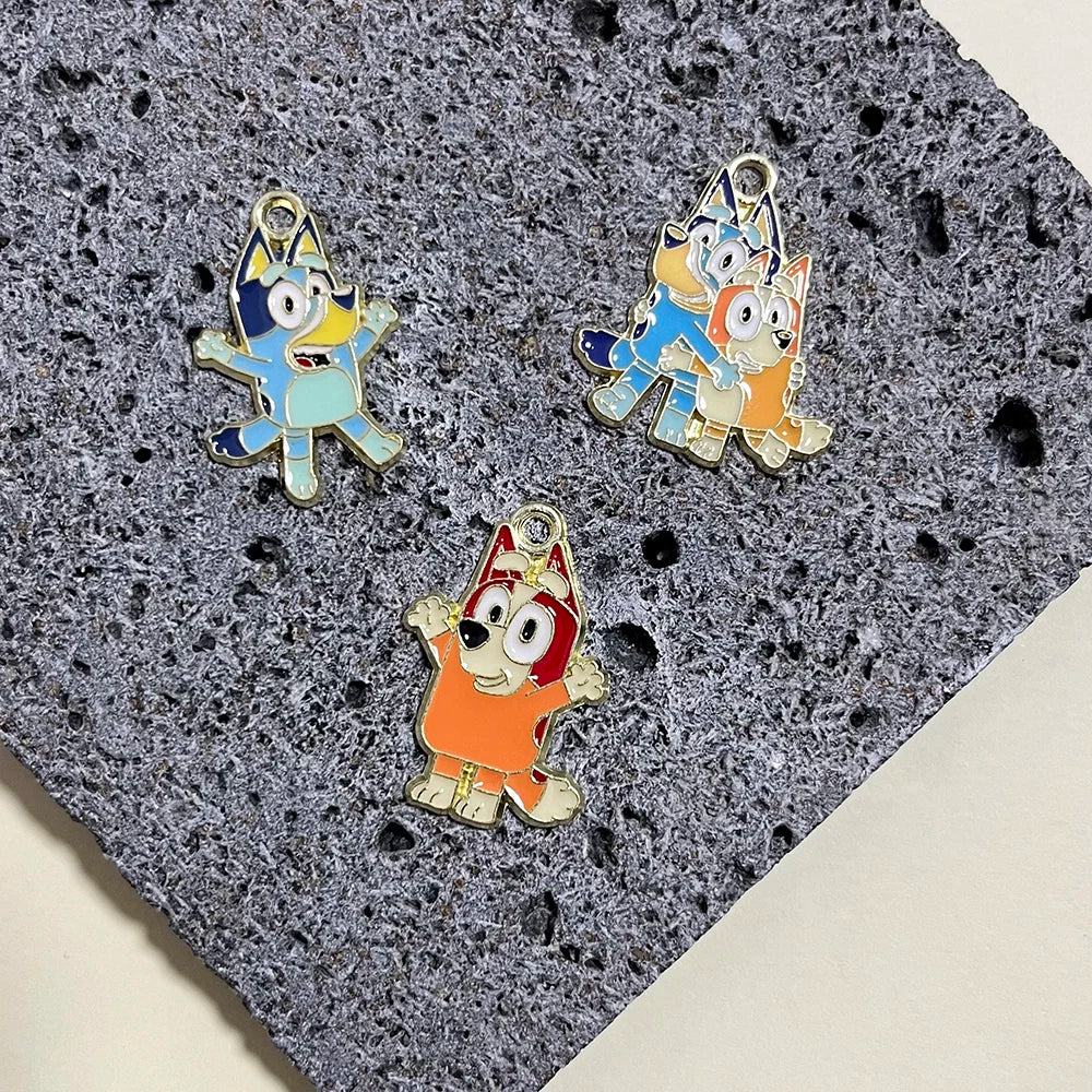 10er-Set Bluey & Bingo Familien-Cartoon-Emaille-Anhänger DIY Schmuckzubehör für Ohrringe, Armbänder & handgemachtes Basteln