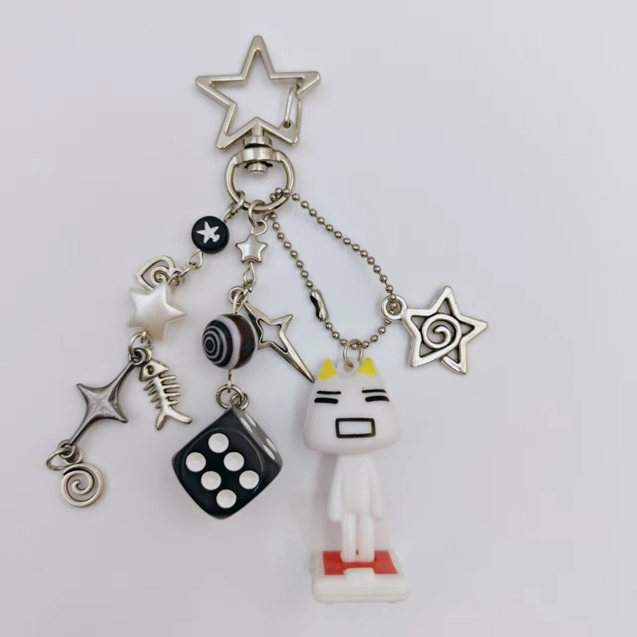 Handgemachter Toro Kuro Inoue Schlüsselanhänger Kätzchen Perlen Y2k Ästhetische Würfel Metall Anhänger Zubehör Telefon Charms Schlüsselanhänger Taschenanhänger Geschenk