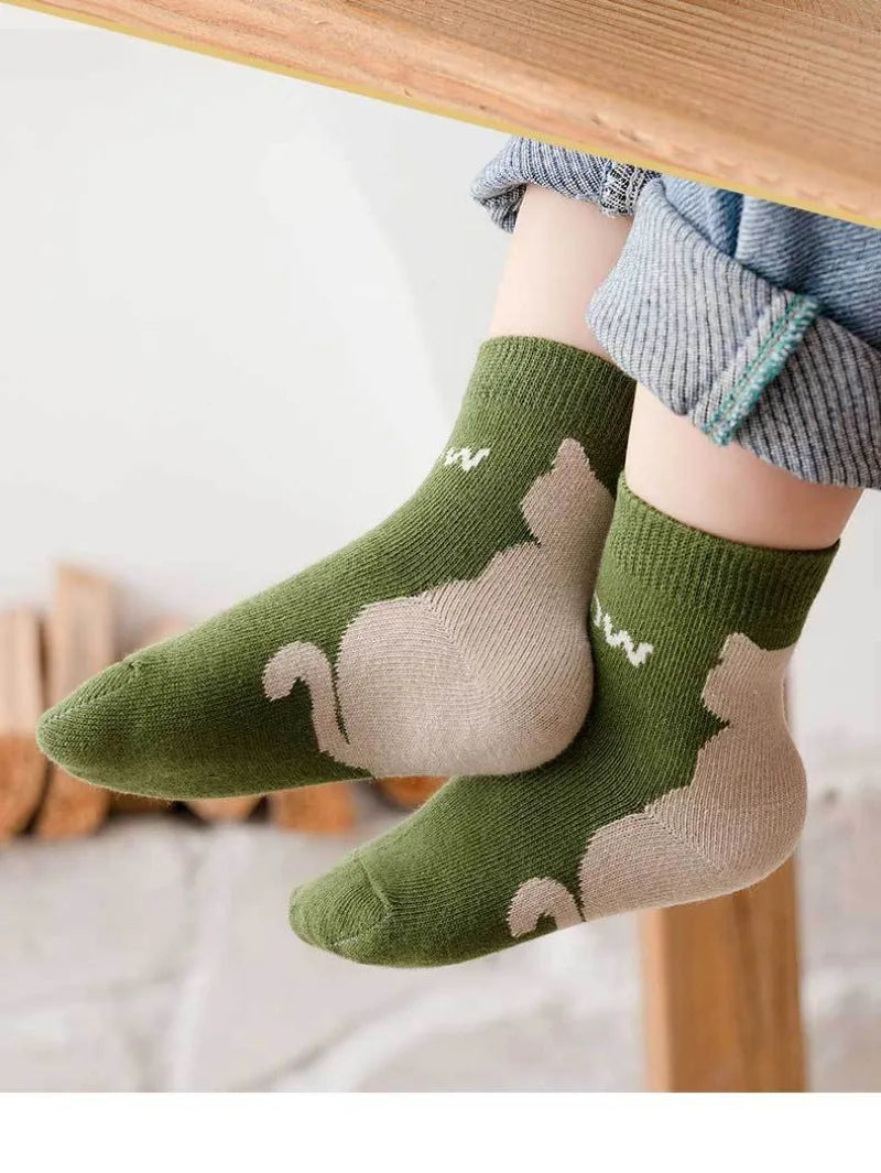 5/10 Paar Kindersocken Herbst Winter Mittellange Socken mit Cartoon-Katzenmuster Bequeme, atmungsaktive Kindersocken für Jungen und Mädchen