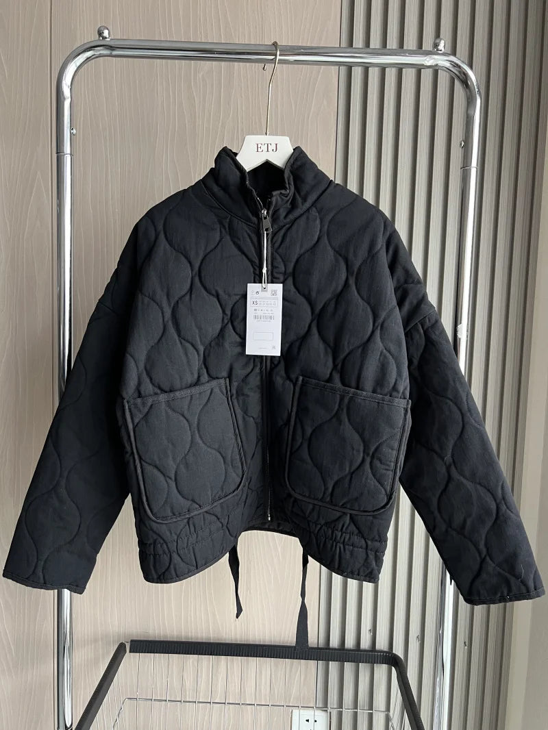 Damen Polyester Gefütterte Jacke 2026 Neuerscheinung Vintage Lenzing Rayon Hochkragen Große Tasche Dekorativer Gesteppter Mantel für Frauen