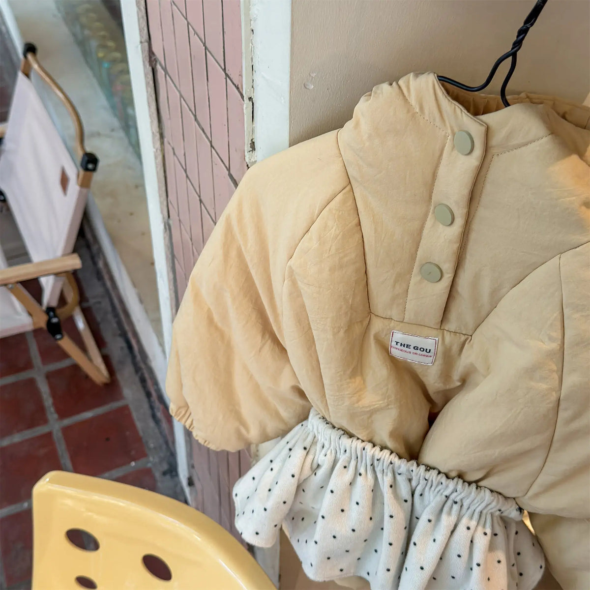 Kindermantel 2026 Winter Neuer Koreanischer Kapuzenmantel mit Wattierung Baby-Mädchen Brotjacke Oberbekleidung