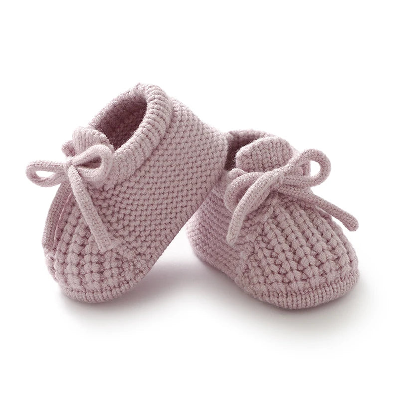 Baby Schuhe Gestrickte Neugeborenen Bett Schuhe 0-18M Warme Kleidung Zubehör Infant Jungen Mädchen Erste Stiefel Fashion Solid kleinkind Kind