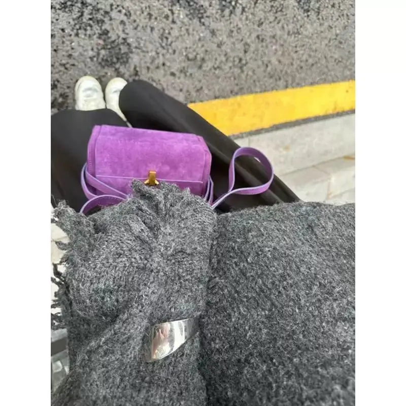 Trendige, hochwertige, strukturierte Box-Umhängetasche aus Wildlederimitat im französischen Stil, schicke Latch-Handtasche, Damen-Umhängetasche, Damen-Y2K-Ästhetik