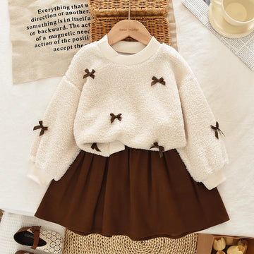 Khaki Mode Herbst Winter Neue 3-7 Jahre Alte Mädchen Rundhals Langarm Bogen Top + Falten rock Zwei Stück Set Koreanische Version